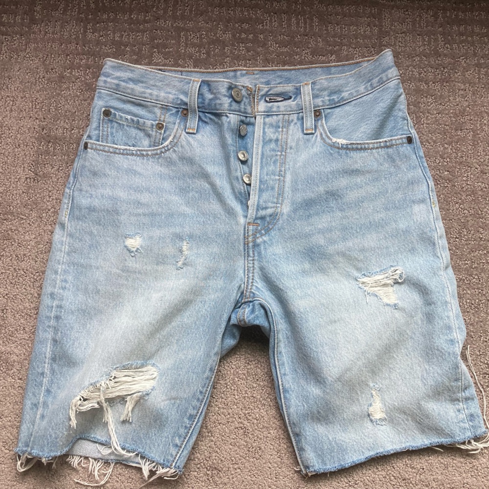 NWOT Levi Shorts